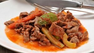 Guisado de Res guatemalteco